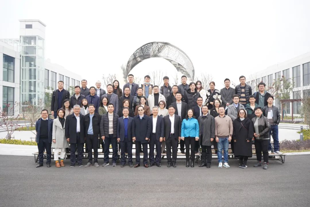 2024新澳原料免费资料